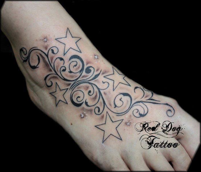 Black Outline Stars Tattoo On Right Foot