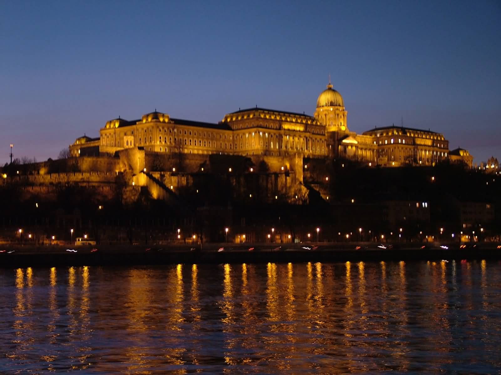 Buda Castle Looks Amazing At Night