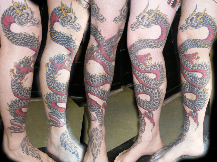 Cool Traditional Dragon Tattoo On Right Leg