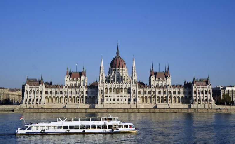 Cruise Passing in Front Of The Hungarian Parliament Building