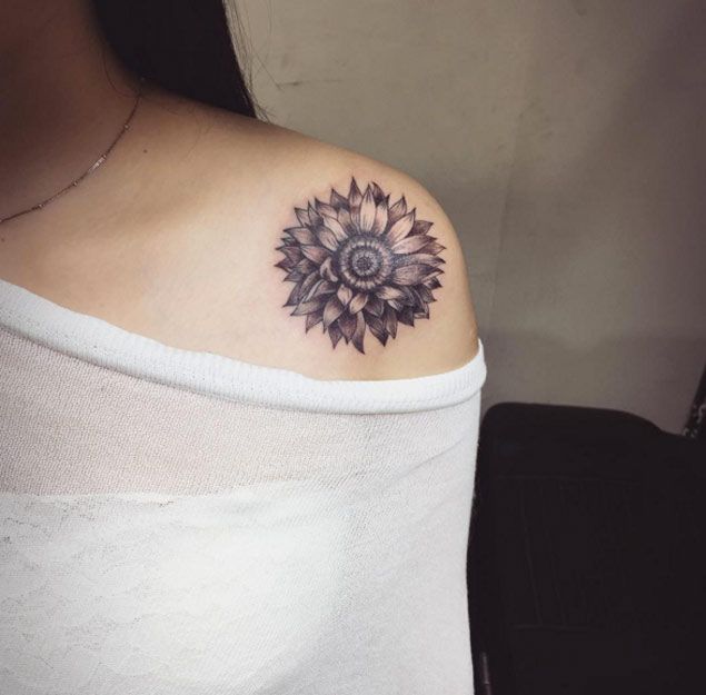 Girl With Mandala Tattoo On Left Shoulder