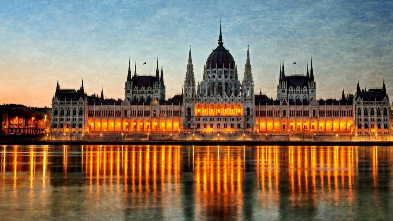 Hungarian Parliament Building Looks Amazing At Dusk