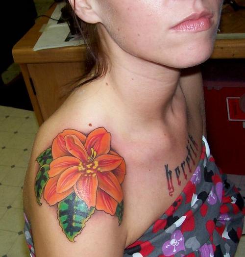 Impressive Geranium Flower Tattoo On Women Right Shoulder
