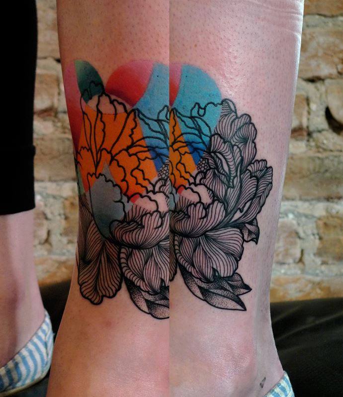 Abstract Flower Tattoo On Women Left Side Thigh