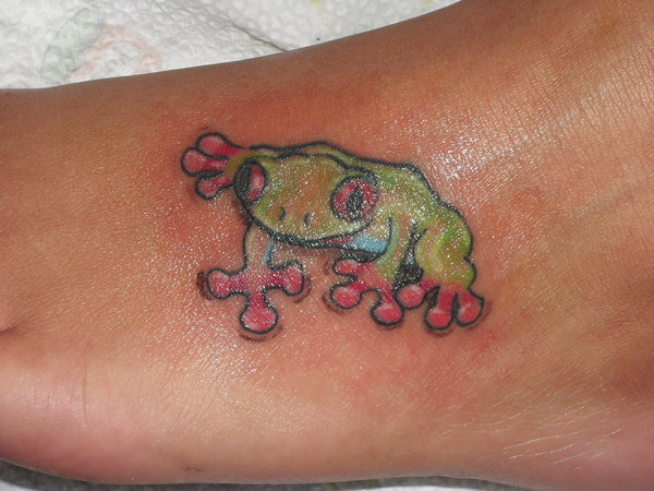 Left Foot Frog Tattoo by Okietatz