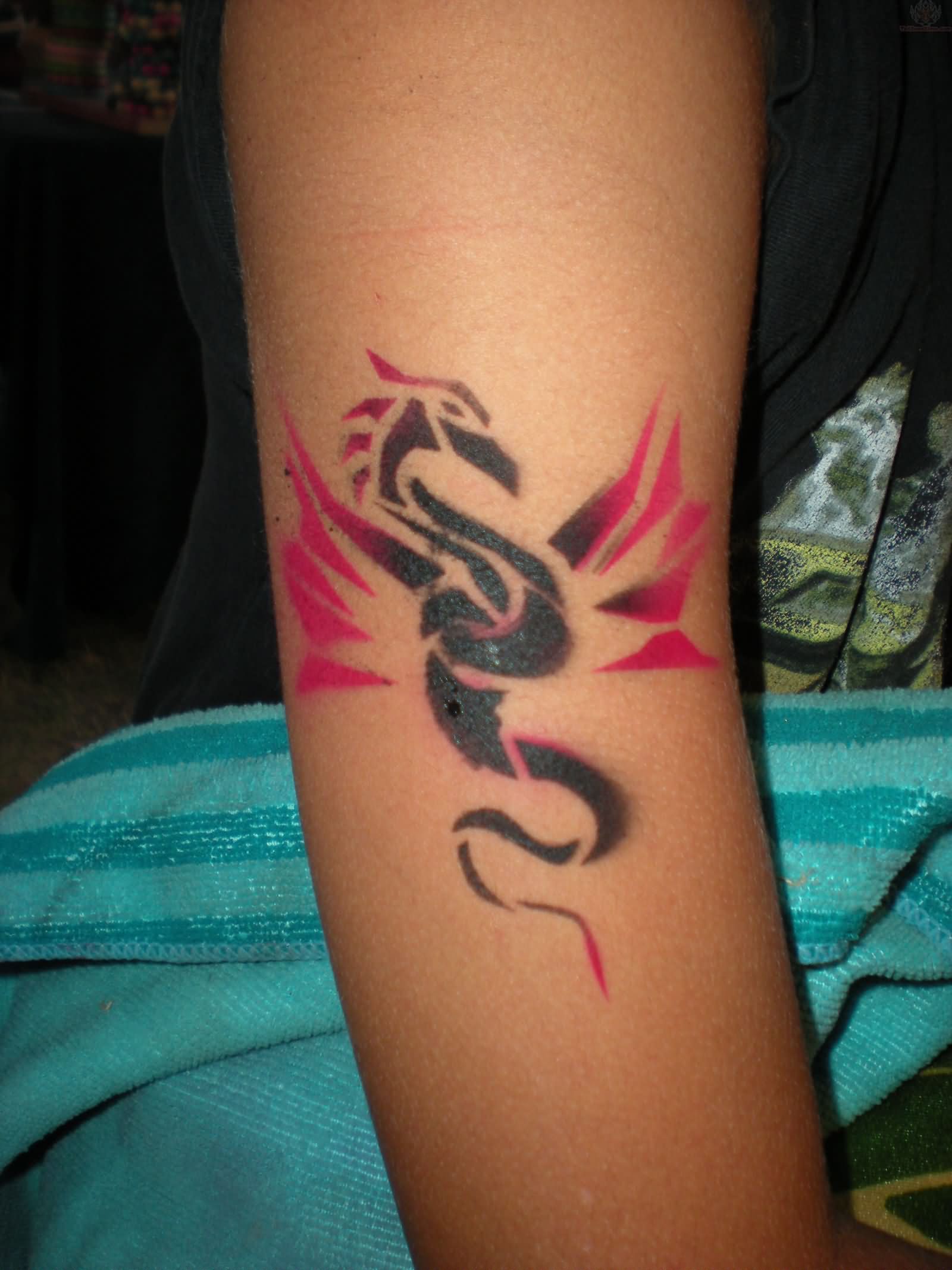 Pink And Black Airbrush Dragon Tattoo On Right Half Sleeve