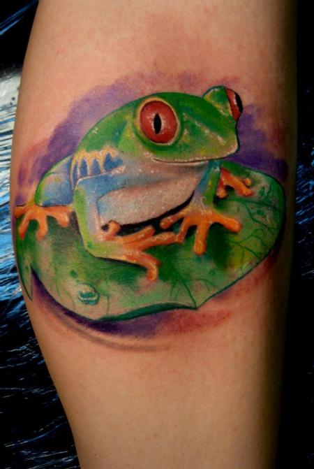 Realistic Green Leaf And Frog Tattoo On Side Leg