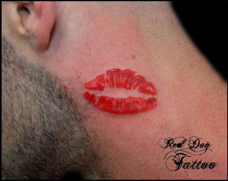 Lips Tattoo On Neck.