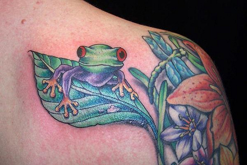 Right Back Shoulder Frog Tattoo
