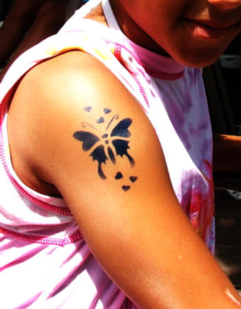 Silhouette Airbrush Butterfly With Hearts Tattoo On Right Shoulder