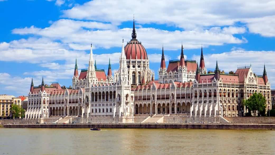 The Architecture of The Hungarian Parliament Building