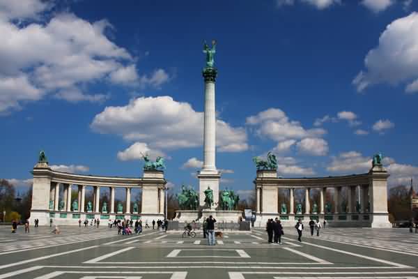 The Heroes Square In Budapest Picture