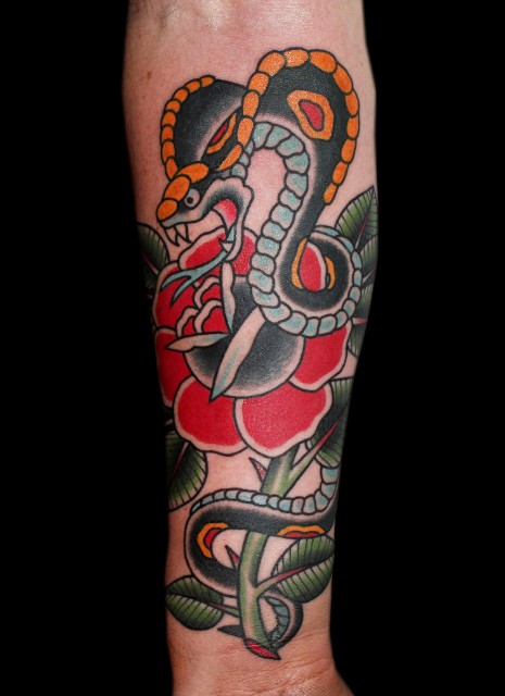 44+ Snake And Dagger Tattoos Ideas