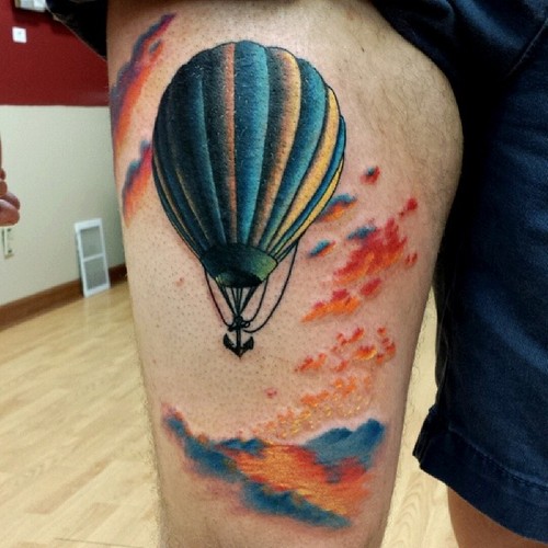 Awesome Hot Air Balloon With Anchor Tattoo On Right Thigh