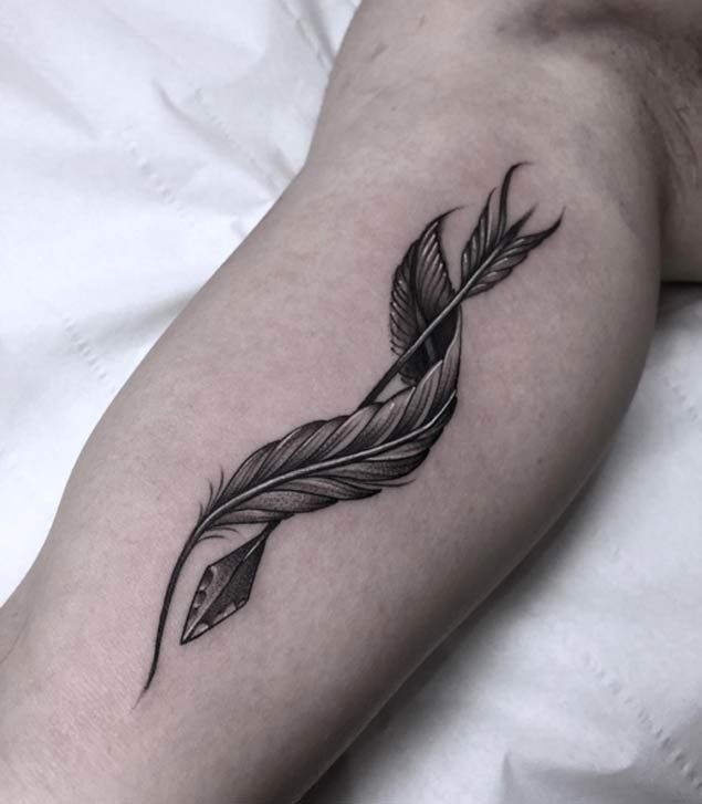 Black Ink Arrow With Feather Tattoo On Right Bicep