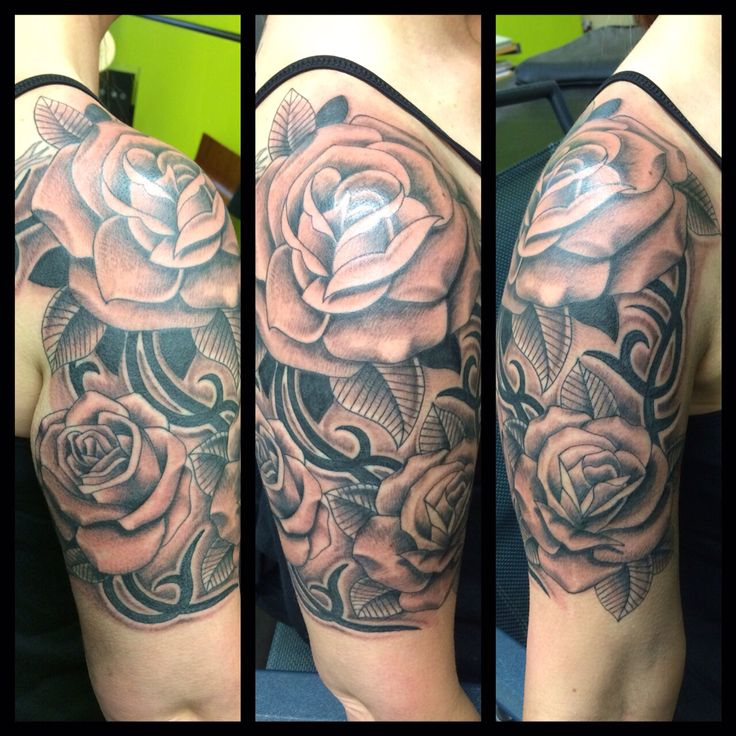 Classic Black Ink Roses Tattoo On Right Upper Arm