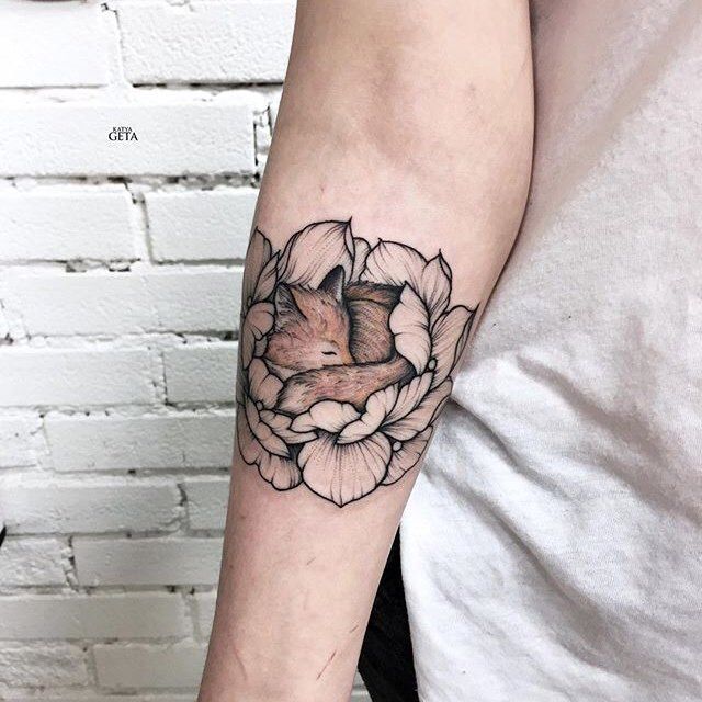 Black And Grey Fox In Flower Tattoo On Right Forearm