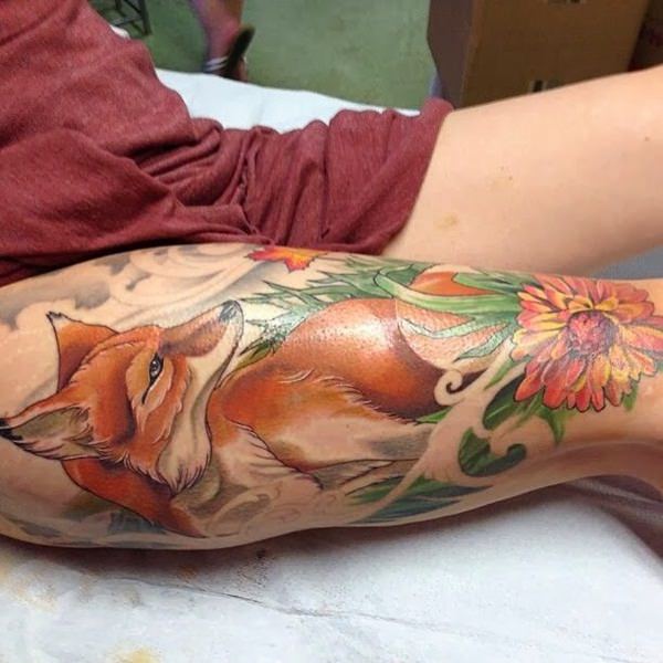 Cool Fox Tattoo On Right Thigh