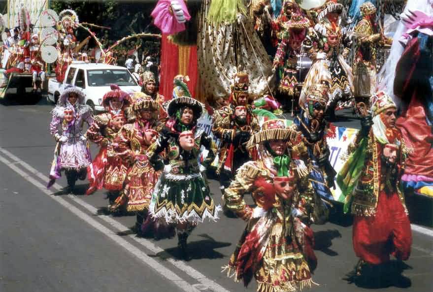 Flamenco Dancers In The Cinco De Mayo Parade