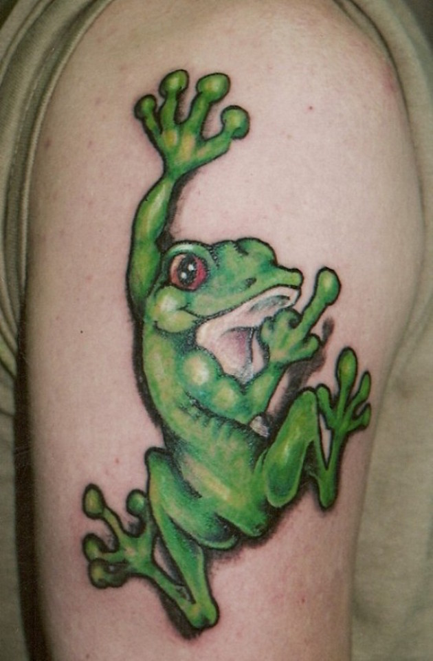Green Ink Frog Tattoo On Right Half Sleeve