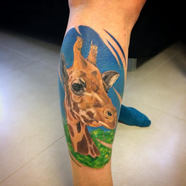 Impressive Giraffe Tattoo On Leg Calf