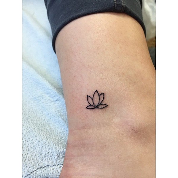 Simple Black Outline Lotus Tattoo On Right Ankle