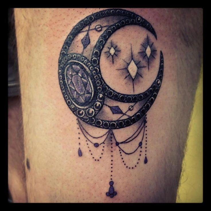 Awesome Moon Tattoo On Side Leg