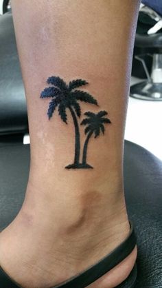 Black Ink Palm Tree Tattoos On Girl Left Leg