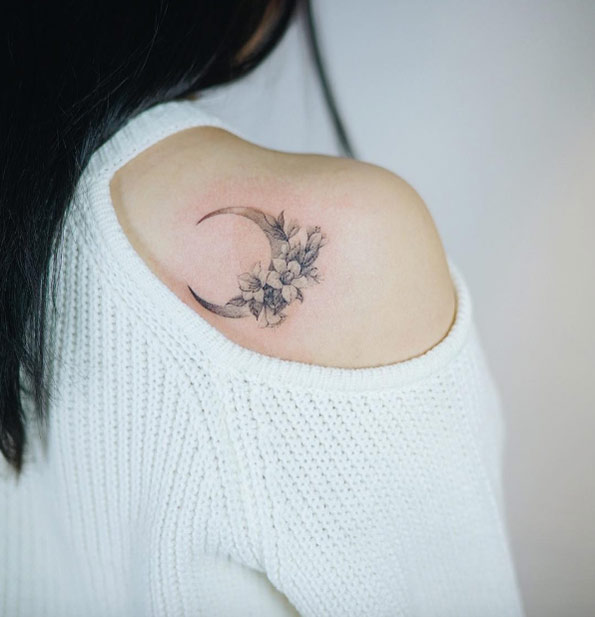 Crescent Moon Tattoo On Girl Right Back Shoulder