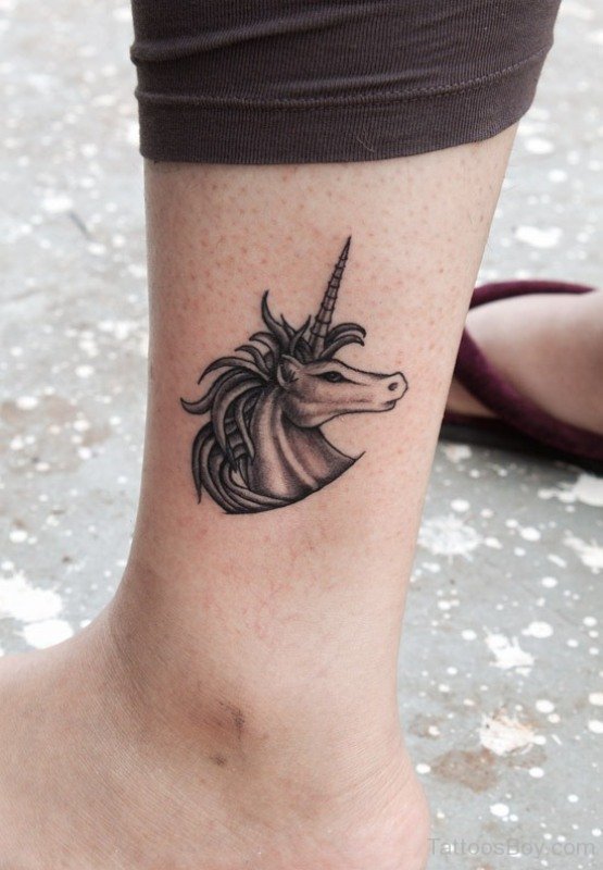 Feminine Unicorn Tattoo On Side Leg