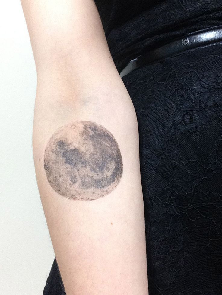 Grey Ink Full Moon Tattoo On Right Forearm
