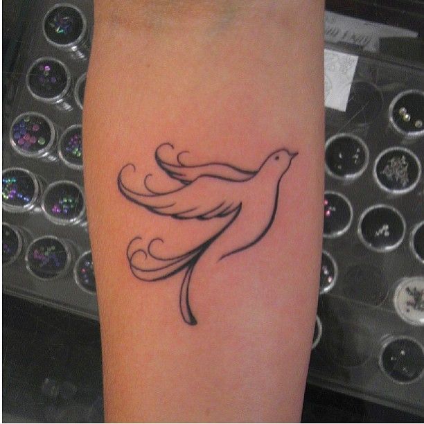 63+ Simple Dove Tattoos Meaning And Ideas