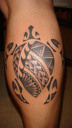 Grey And Black Hawaiian Turtle Tattoo On Back Leg