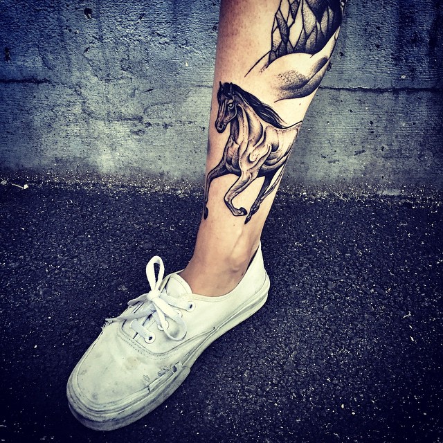 Grey And Black Running Horse Tattoo On Leg