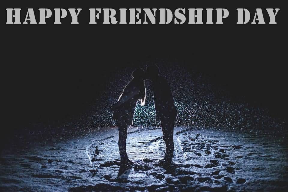 Happy Friendship Day Couple Kissing In Raining HD Wallpaper