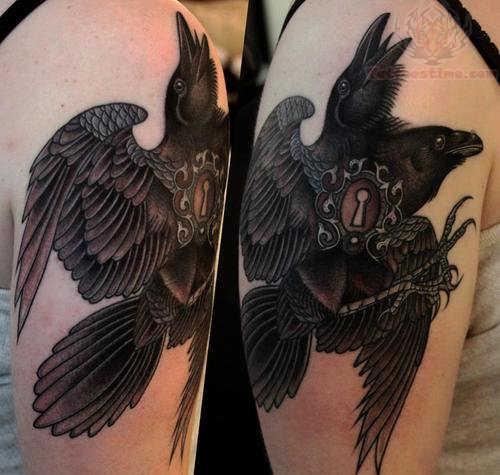 Lock Raven Tattoo On Right Shoulder