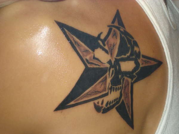Nautical Star And Skull Tattoo on Left Back Shoulder