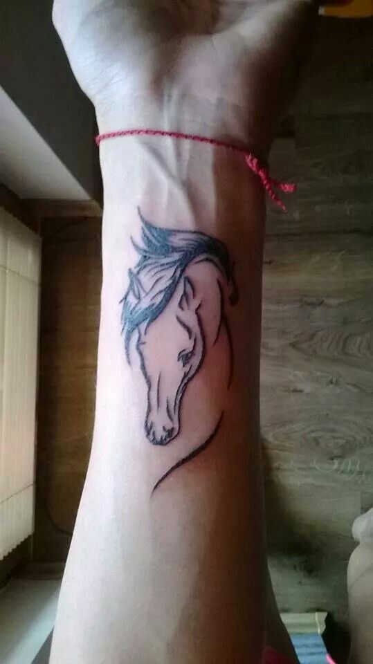 Outline Horse Head Tattoo On Right Forearm