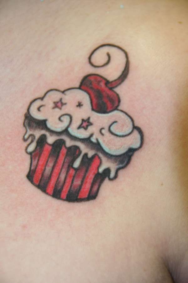 Simple Cupcake Tattoo On Front Shoulder