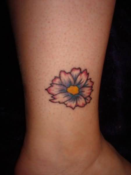 Small Daisy Tattoo On Side Leg