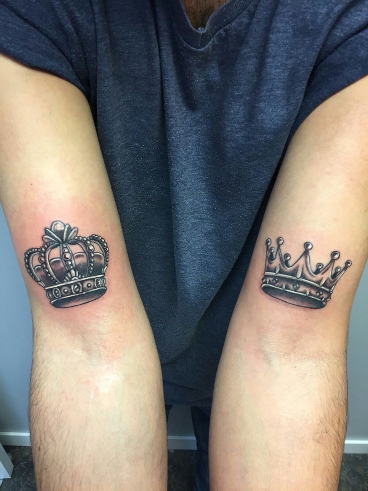 3d King And Queen Crown Tattoos On Half Sleeve