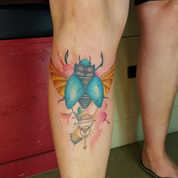 Flying Bee Watercolor Tattoo On leg
