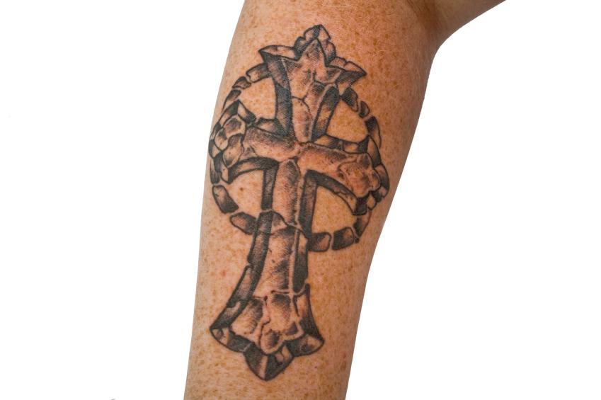 Large Celtic Cross Tattoo On Leg