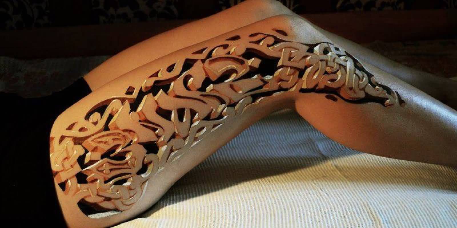 Realistic 3D Tattoos on Leg