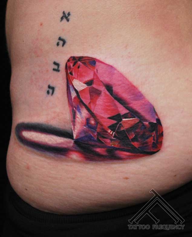 Red 3d Diamond Tattoo On Waist