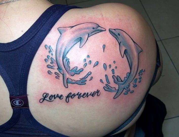 Two hearts Making Heart Tattoo On Back shoulder