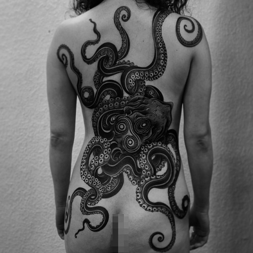 Black & Grey Swirling, Stunning Octopus Tattoo On Full Back By Alexander Grim