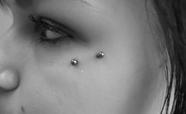 Left Surface Barbell Anti Eyebrow Piercing