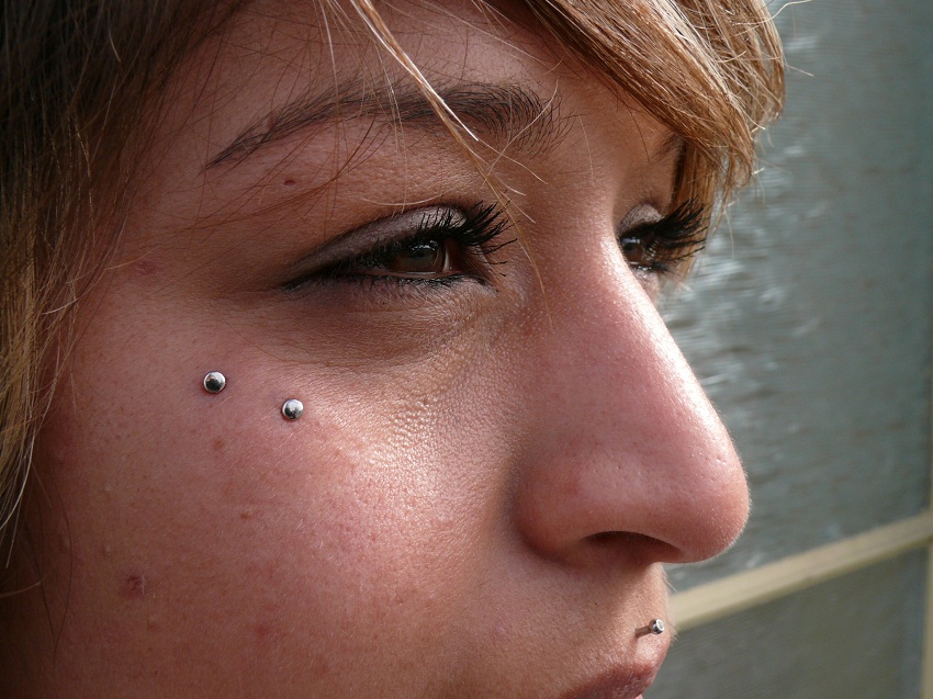 Microdermal Or Surface Barbell Anti Eyebrow Piercing For Girls