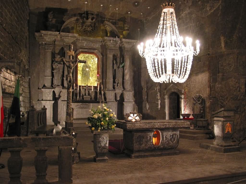 Amazing Inside View Of The Wieliczka Salt Mine In Cracow, Poland